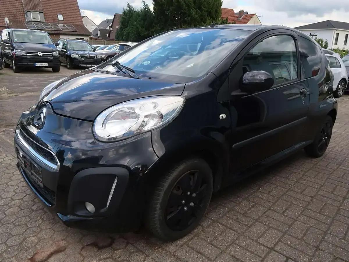 Gebraucht Citroën C1 SELECTION 68 PS (50 kW) 2014 Schwarze metallic Kleinwagen