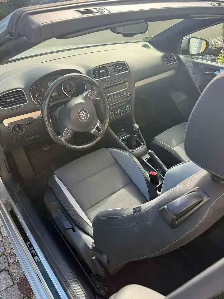 Gebraucht VW Golf Cabriolet Life 105 PS (77 kW) 2013 Silber Cabrio