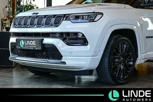 Gebraucht Jeep Compass 179 PS (131 kW) 2021 Weiß SUV
