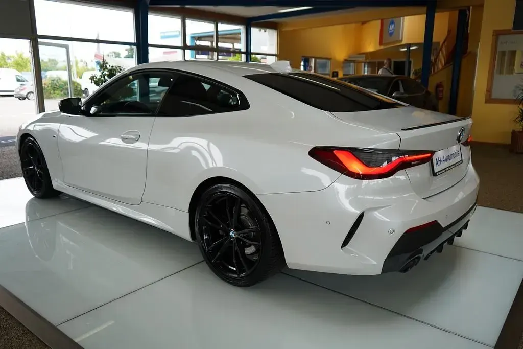 Gebraucht BMW 420 Coupé M Sport 190 PS (139 kW) 2023 Weiß Coupé