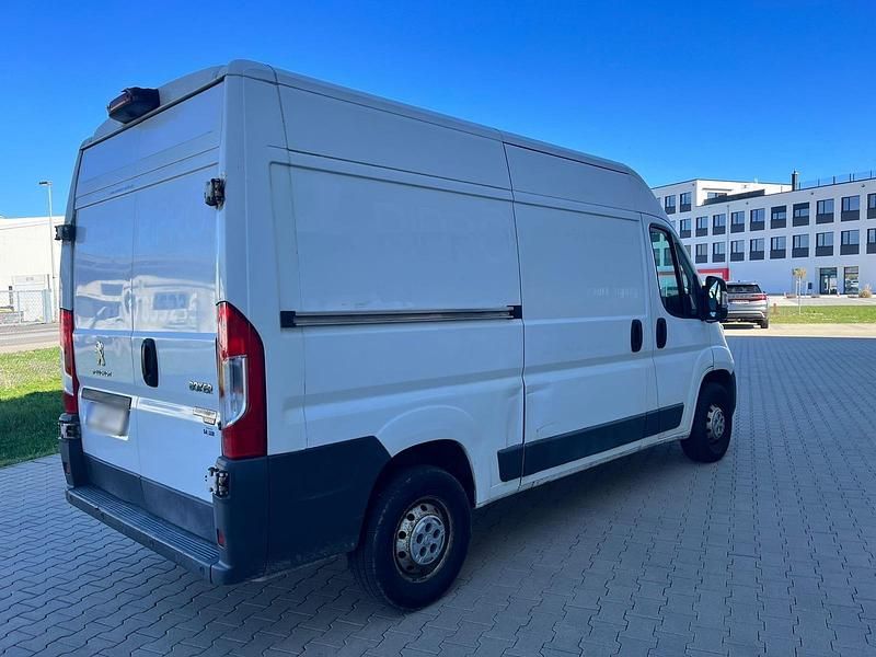 Gebraucht Peugeot Boxer 131 PS (96 kW) 2016 Weiß Van