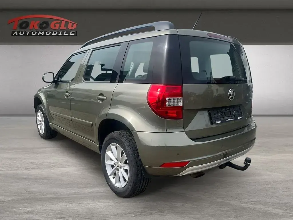Gebraucht Skoda Yeti Ambition 110 PS (80 kW) 2015 Beige SUV