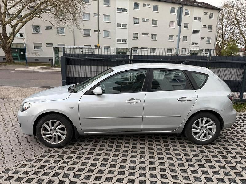 Gebraucht Mazda 3 109 PS (80 kW) 2007 Grau Kleinwagen