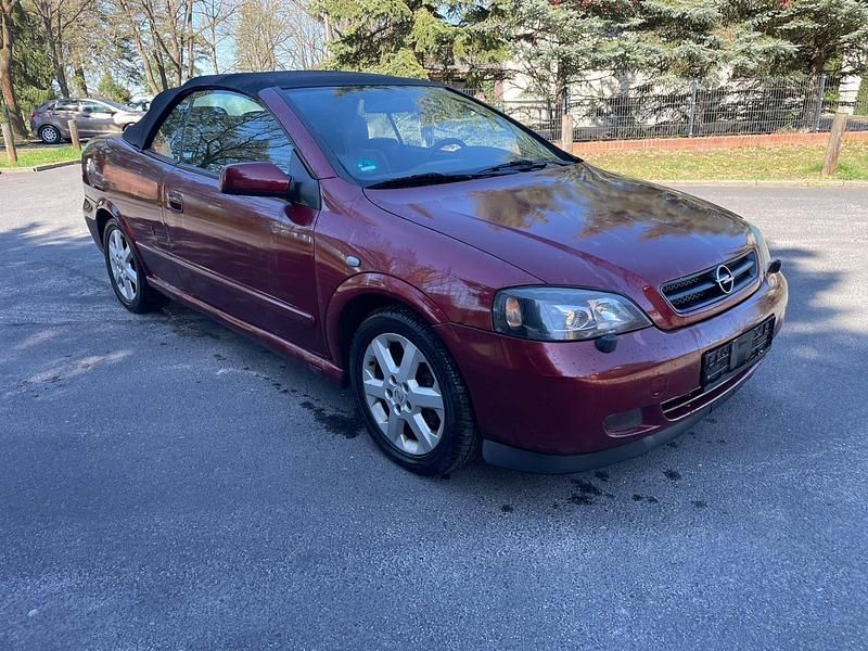 Second-hand Opel Astra 147 CP (108 kW) 2002 Roșu Cabrio