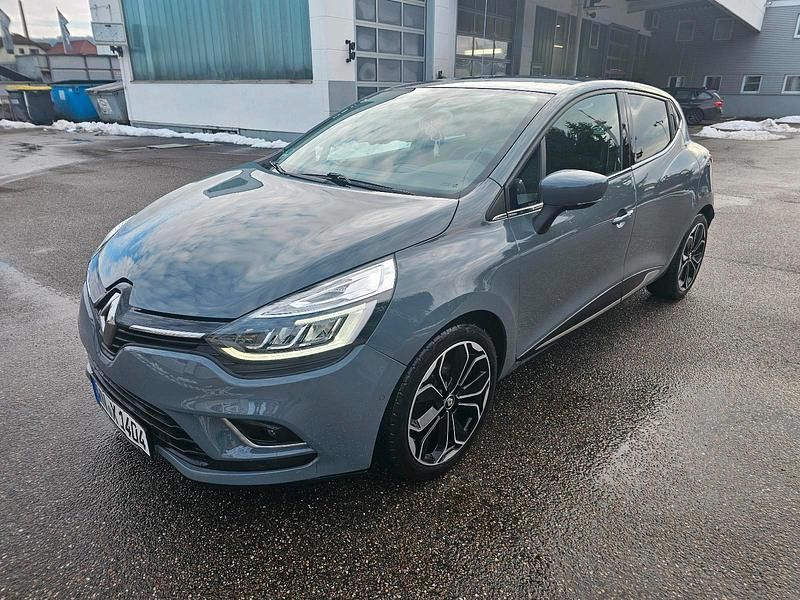 Grau Gebraucht 2019 Renault Clio IV Kleinwagen | 8.200 € (Fairer Preis) - Bild 1/4