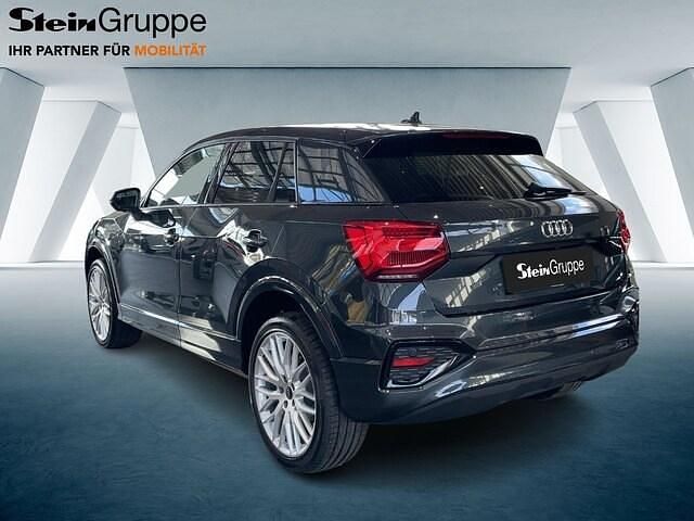 Neu Audi Q2 Advanced Plus 150 PS (110 kW) 2025 Manhattangrau metallic SUV