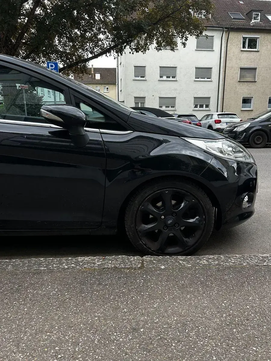 Gebraucht Ford Fiesta Titanium 120 PS (88 kW) 2008 Schwarz Kleinwagen