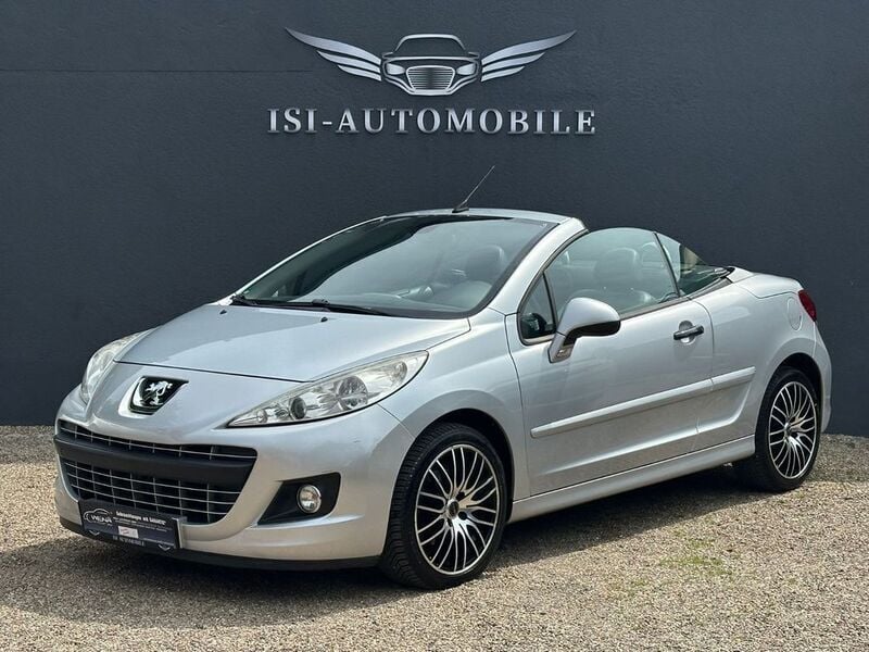 Grau Gebraucht 2011 Peugeot 207 CC Platinum Cabrio | 5.990 € (Fairer Preis) - Bild 1/2