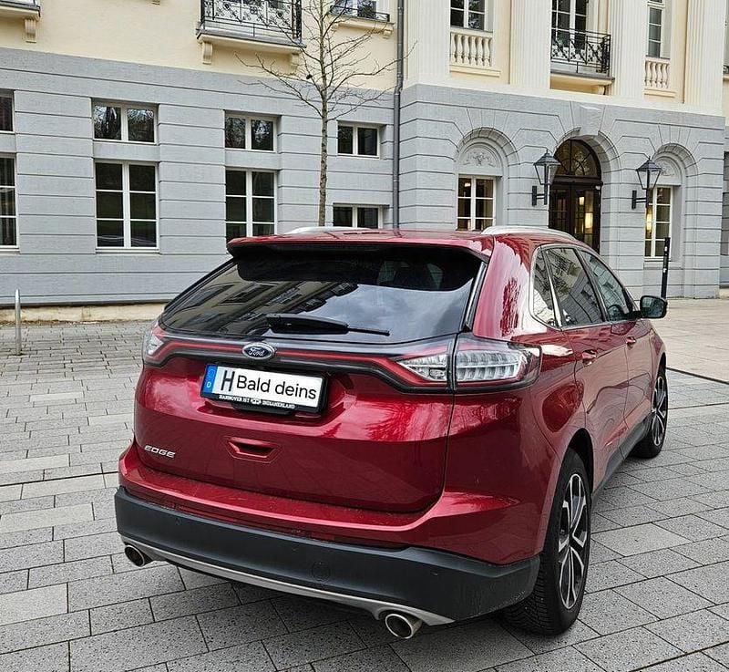 Gebraucht Ford Edge Titanium 179 PS (131 kW) 2017 Rot SUV