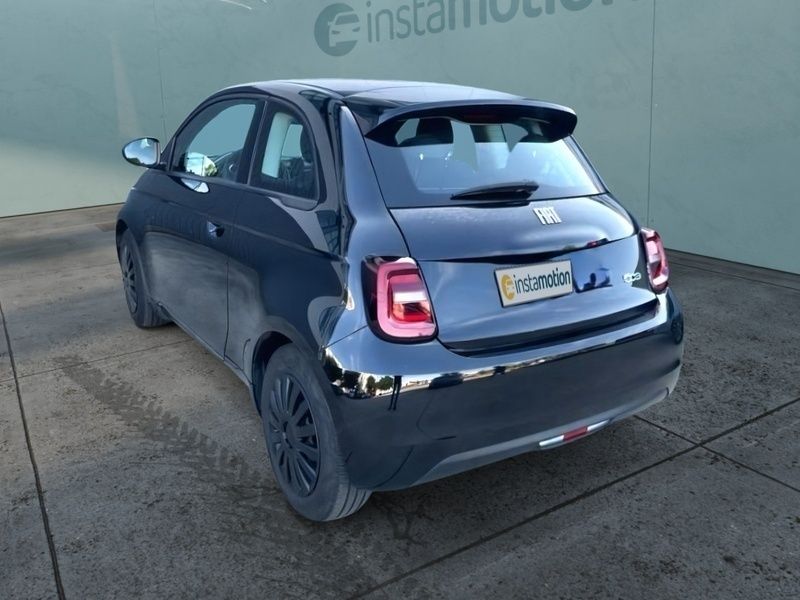 Gebraucht Fiat 500e Action 69 kW (95 PS) 2022 Schwarz Limousine