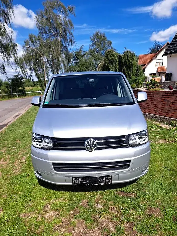 Gebraucht VW Multivan Comfortline 179 PS (131 kW) 2014 Silber Van / Kleinbus