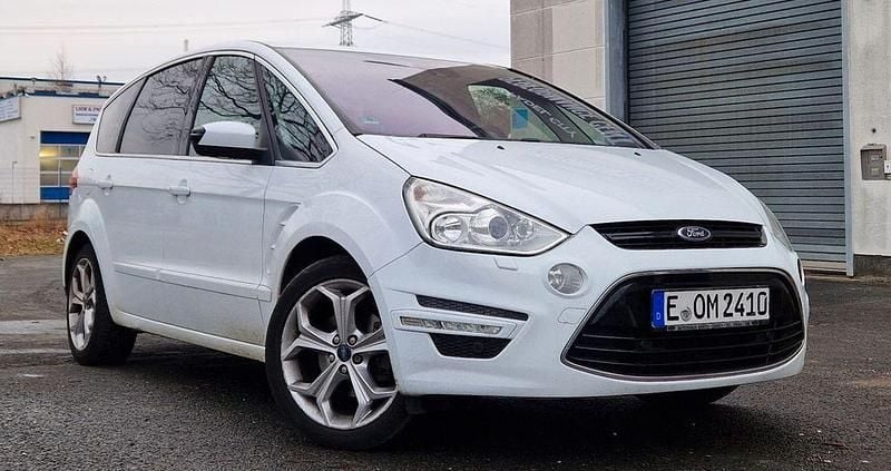 Gebraucht Ford S-MAX Titanium 160 PS (117 kW) 2012 Weiß Van / Kleinbus