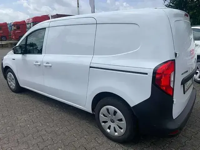 Gebraucht Mercedes eCitan 89 kW (122 PS) 2024 Weiss Limousine