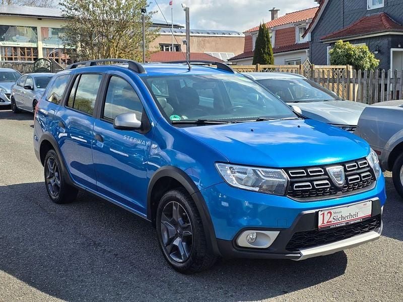 Gebraucht Dacia Logan MCV Celebration 90 PS (66 kW) 2017 Blau Kombi