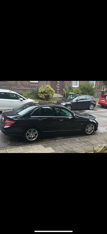 Schwarz Gebraucht 2009 Mercedes C230 AMG Limousine | 6.500 € (Fairer Preis) - Bild 1/4