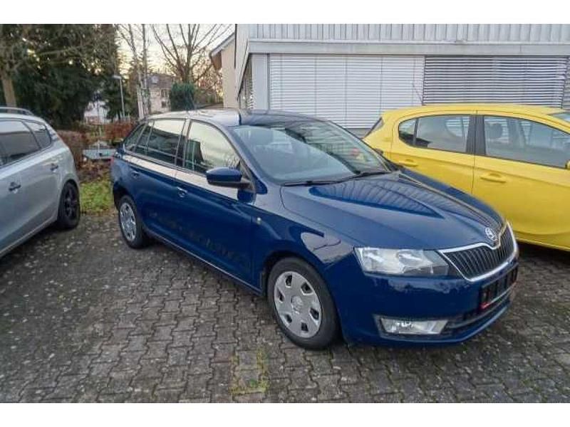 Gebraucht Skoda Rapid Ambition 86 PS (63 kW) 2014 Modra pacific/pacific blau Kombi