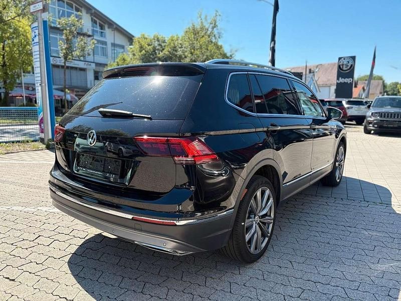 Gebraucht VW Tiguan Allspace Highline 239 PS (175 kW) 2019 Deep black SUV