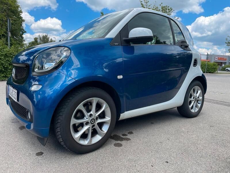 Blau Gebraucht 2015 Smart ForTwo Coupé Prime Kleinwagen | 6.900 € (Guter Preis) - Bild 1/4