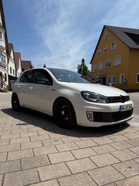 Weiß Gebraucht 2012 VW Golf VII GTI Limousine | 9.000 € (Superpreis) - Bild 1/4