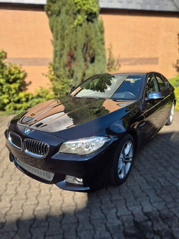 Schwarz Gebraucht 2016 BMW 518 M Sport Limousine | 21.499 € (Fairer Preis) - Bild 1/4