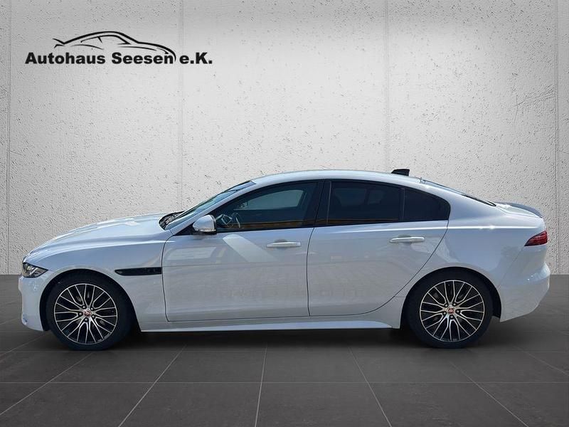 Gebraucht Jaguar XE R-Dynamic 179 PS (131 kW) 2020 Yulong white Limousine