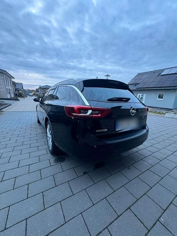 Gebraucht Opel Insignia 170 PS (125 kW) 2019 Schwarz Kombi