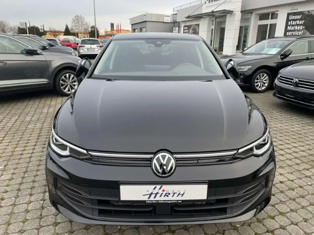 Neu VW Golf VIII Life 116 PS (85 kW) 2026 Schwarz Limousine