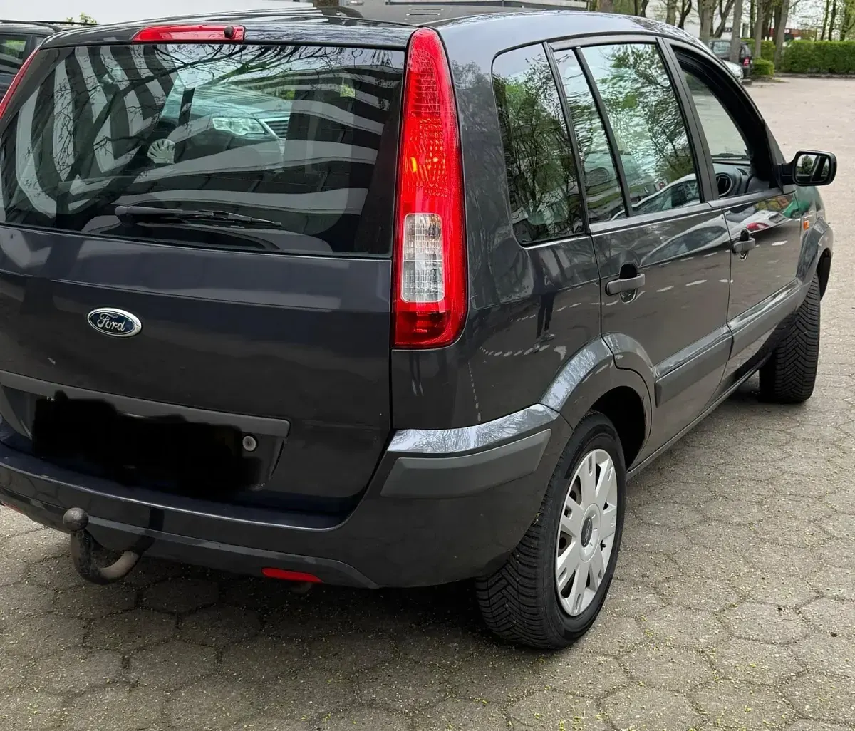Brugt Ford Fusion 80 HK (58 kW) 2008 Grå Hatchback