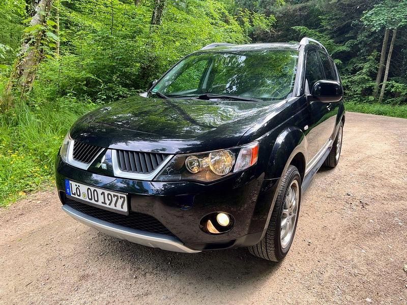Schwarz Gebraucht 2009 Mitsubishi Outlander SUV | 6.199 € (Fairer Preis) - Bild 1/4