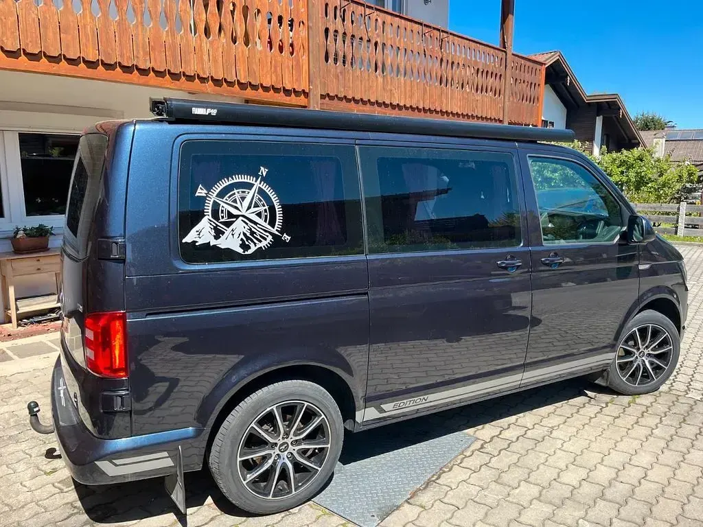 Second-hand VW T6 150 CP (110 kW) 2017 Albastru Van