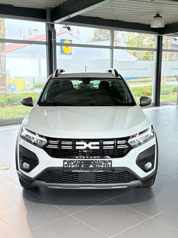 Gebraucht Dacia Sandero Expression 101 PS (74 kW) 2023 Weiß Limousine