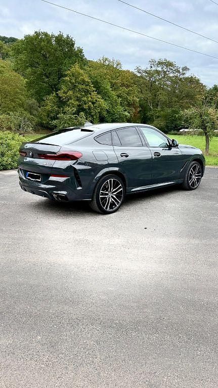 Gebraucht BMW X6 M50 Performance 530 PS (389 kW) 2023 Schwarz SUV
