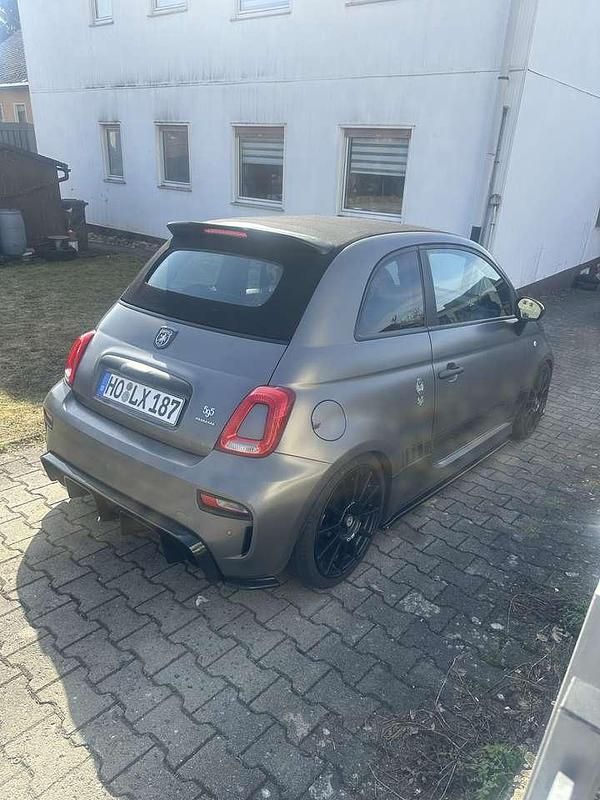 Gebraucht Abarth 595C Esseesse 180 PS (132 kW) 2020 Grau Cabrio
