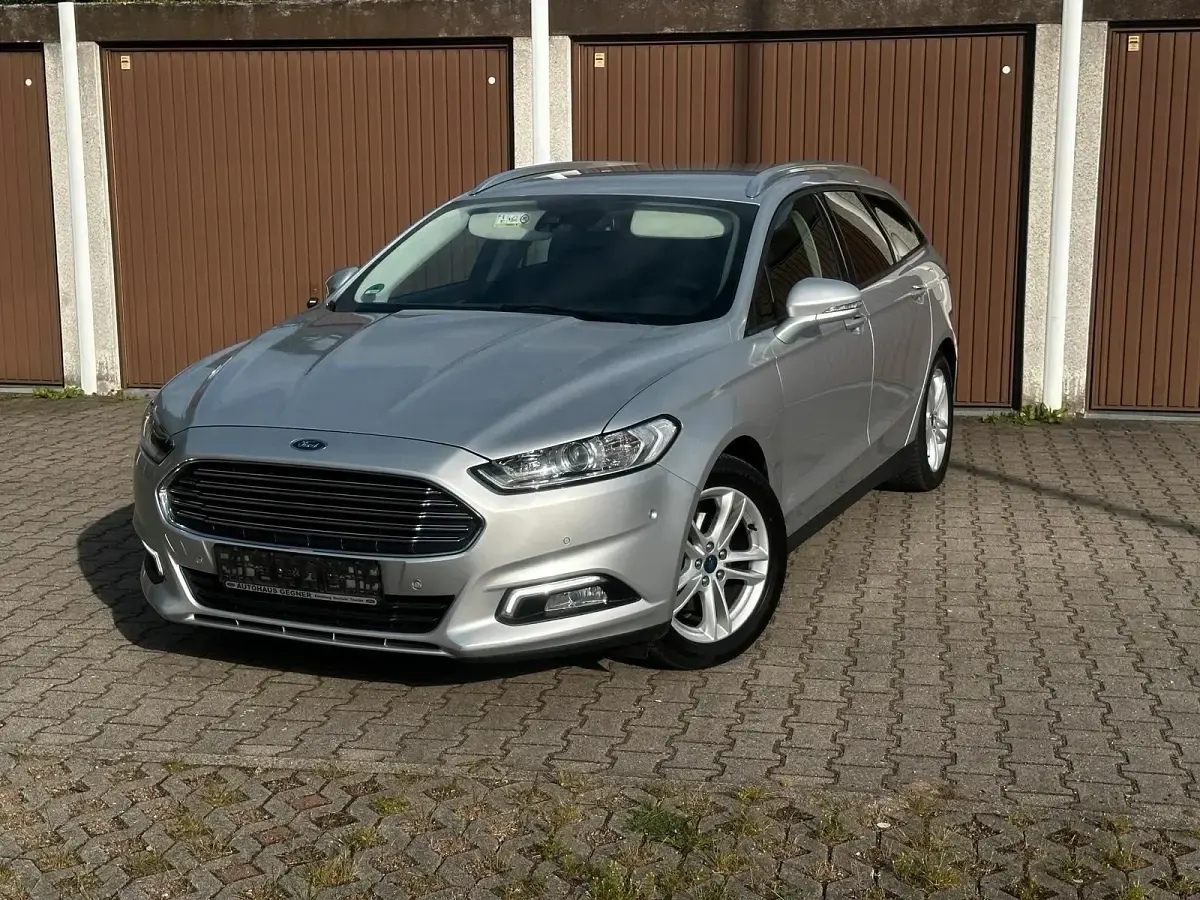 Gebraucht Ford Mondeo 165 PS (121 kW) 2018 Silber Kombi