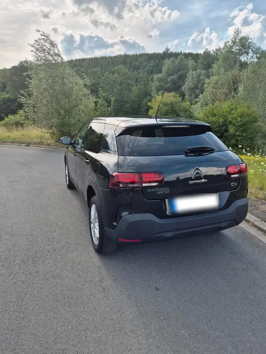 Gebraucht Citroën C4 Feel 110 PS (80 kW) 2019 Schwarz Limousine