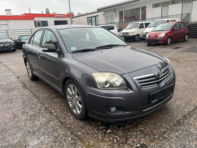 Grau Gebraucht 2007 Toyota Avensis Sol Limousine | 3.500 € (Guter Preis) - Bild 1/4