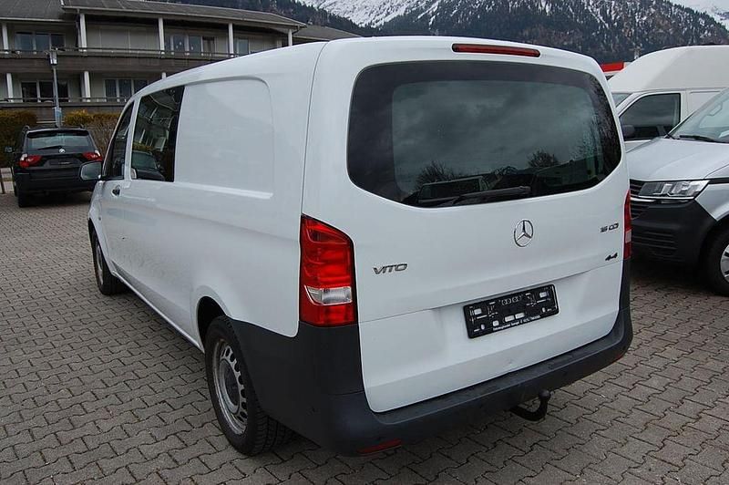 Gebraucht Mercedes Vito 163 PS (119 kW) 2021 Weiß Van
