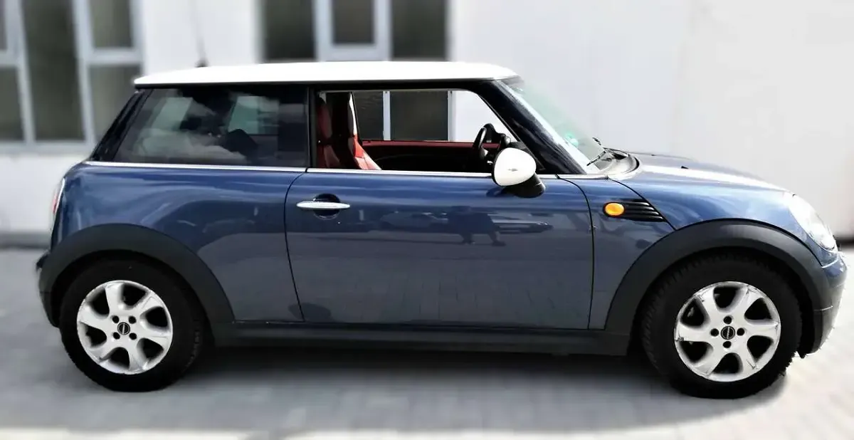 Gebraucht Mini Cooper Cabriolet 120 PS (88 kW) 2010 Blau Cabrio