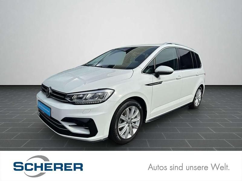 Pure white Gebraucht 2019 VW Touran Highline Van / Kleinbus | 20.890 € (Superpreis) - Bild 1/4