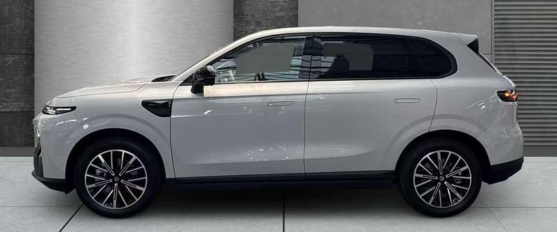 Neu Leapmotor B10 160 kW (218 PS) 2026 Galaxy silver SUV