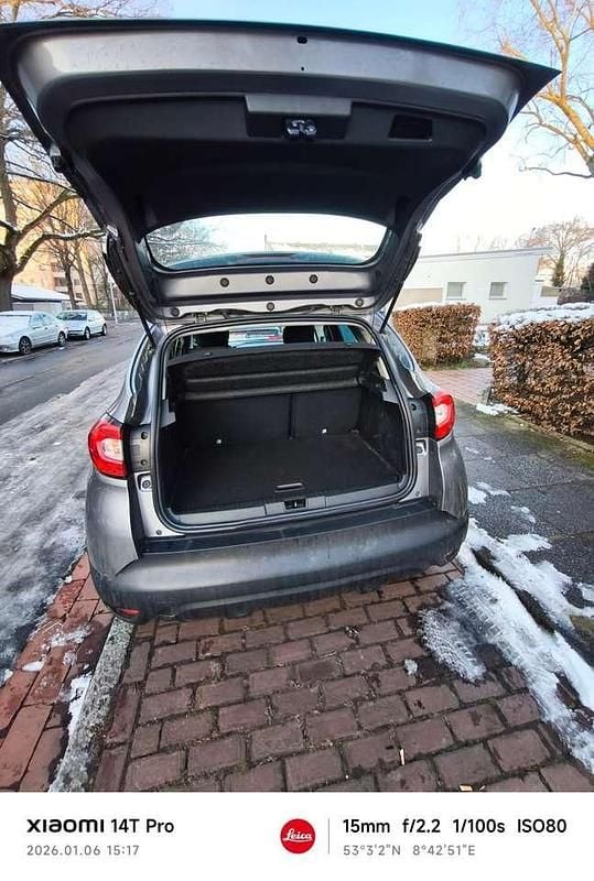 Second-hand Renault Captur 90 CP (66 kW) 2016 Argintiu SUV