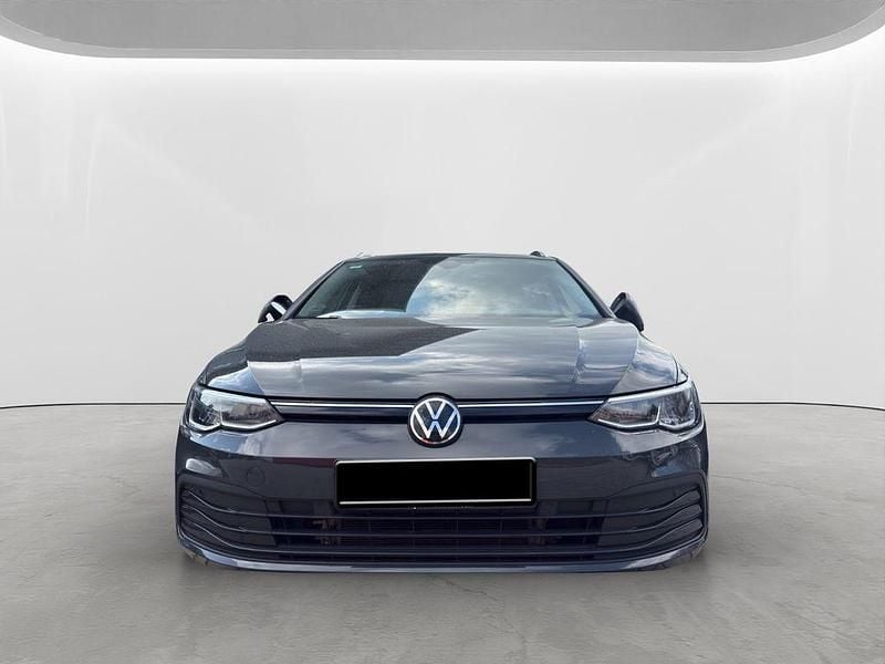 Second-hand VW Golf VIII Life 150 CP (110 kW) 2021 Gri Break
