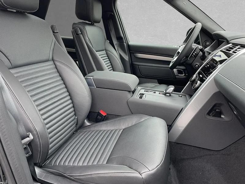 Second-hand Land Rover Discovery 5 349 CP (256 kW) 2026 Negru SUV