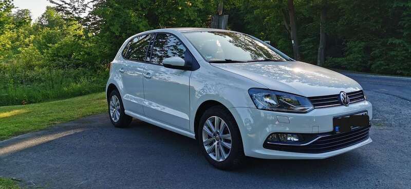 Weiß Gebraucht 2017 VW Polo Comfortline Kleinwagen | 10.200 € (Fairer Preis) - Bild 1/4