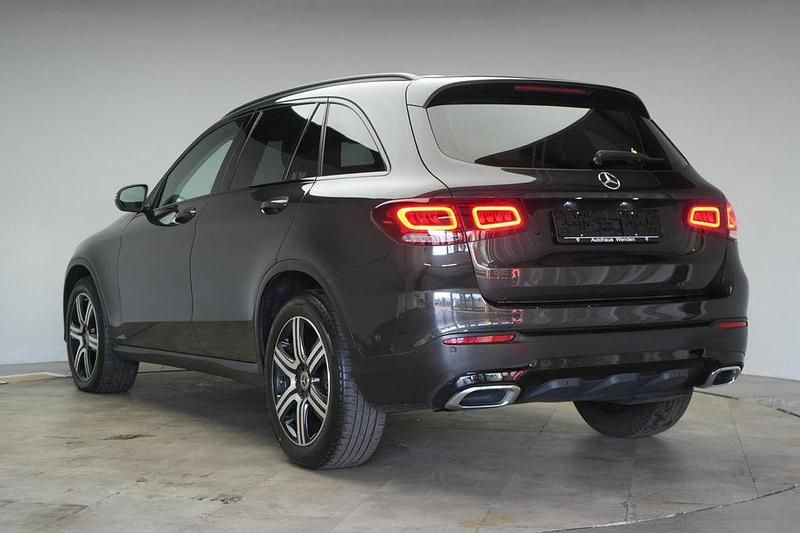 Gebraucht Mercedes GLC220 194 PS (142 kW) 2020 Grau SUV