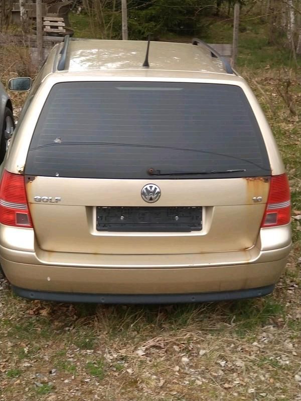 Gebraucht VW Golf IV 101 PS (74 kW) 2003 Gold Kombi