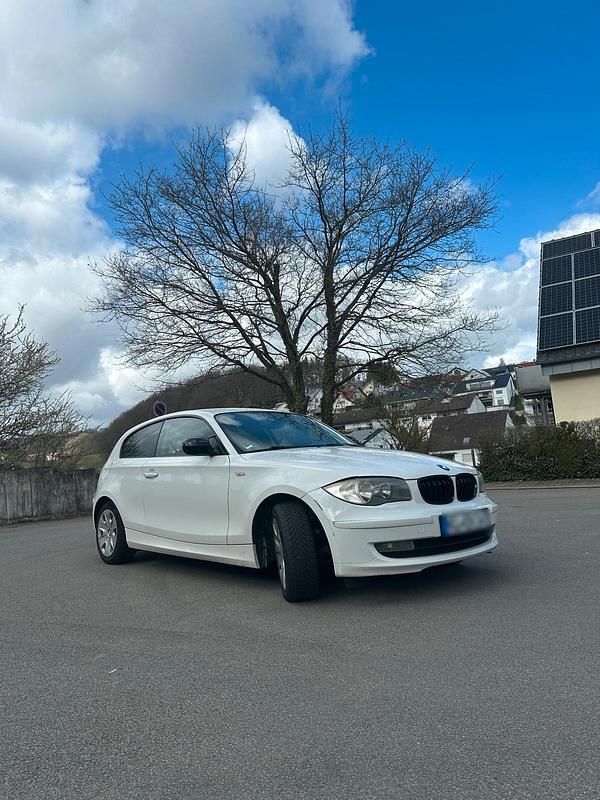 Second-hand BMW 118 143 CP (105 kW) 2010 Alb Hatchback