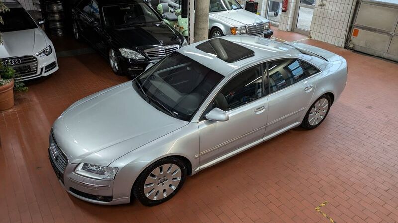 Silber Gebraucht 2006 Audi A8 Limousine | 7.399 € (Guter Preis) - Bild 1/4