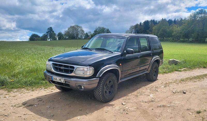 Schwarz Gebraucht 2000 Ford Explorer SUV | 3.500 € (Fairer Preis) - Bild 1/4