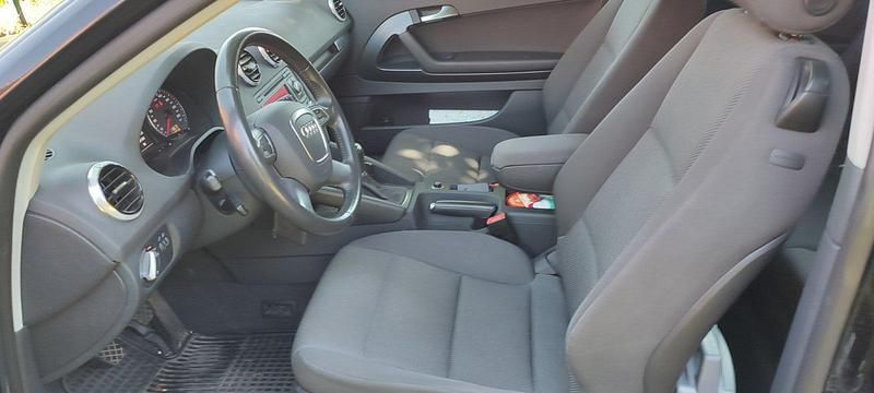 Gebraucht Audi A3 Attraction 125 PS (91 kW) 2011 Schwarz Kleinwagen